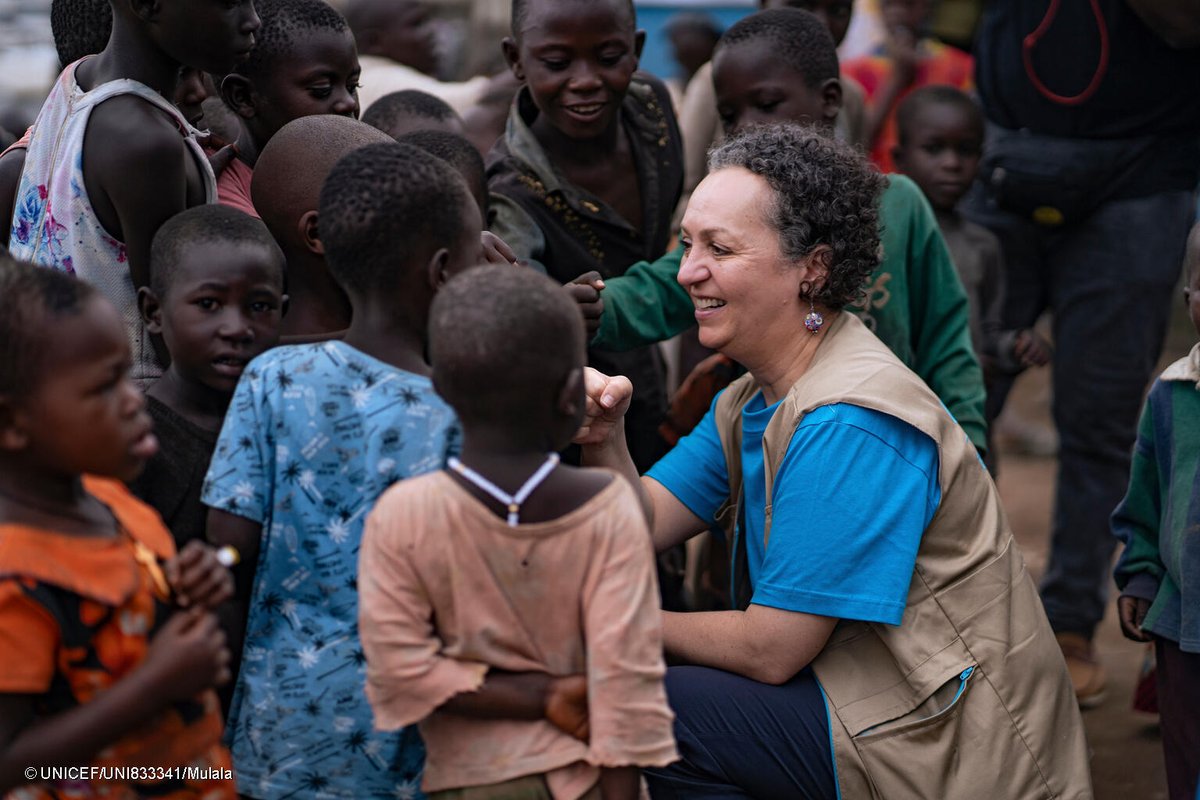 UNICEFDRC's tweet image. En mission à l’est de la #RDC, @LelmiU a visité les camps de Kigonze et Salama. Santé, nutrition, WASH, espaces sûrs, kits essentiels : l’UNICEF reste sur le terrain, mais la réponse est fragilisée par des ressources de + en + limitées.
#PourChaqueEnfant, des solutions durables.