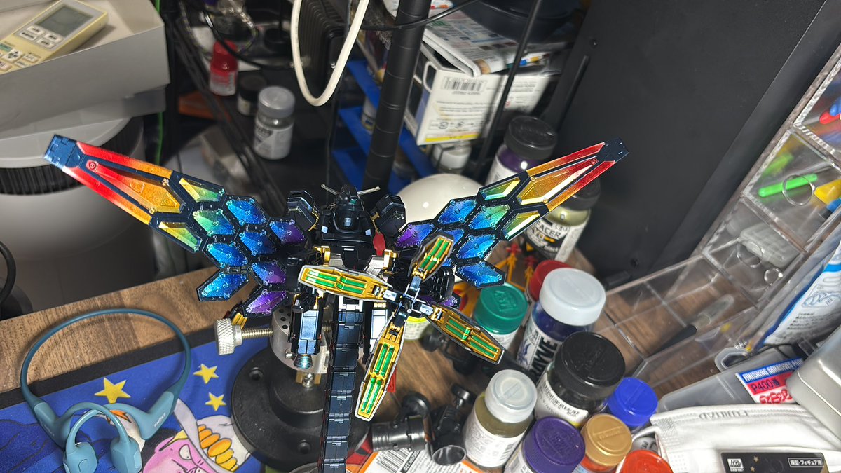 この背中に…羽根に…一言だけください
「おつかれ」ってw
#ガンプラ好きとつながりたい 
#ガンプラはどんな自由な発想で作ってもいいんだ 
#ガンプラの画像を貼るとRTされると聞いて