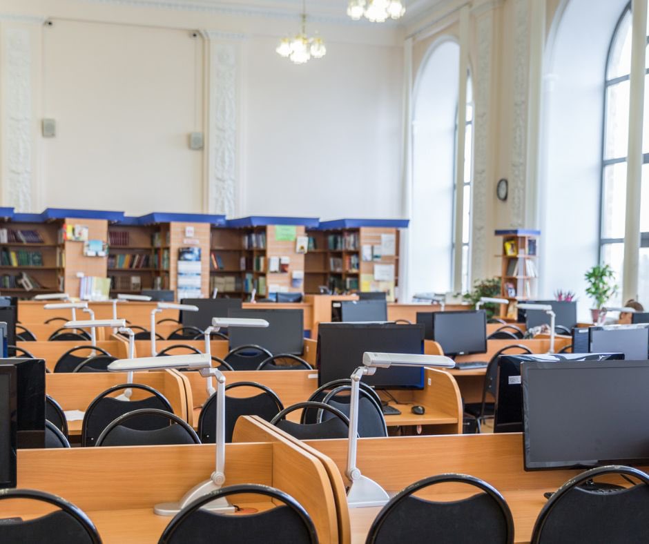 GVAeducacio's tweet image. 🎓La Comunitat Valenciana impulsa els congressos i trobades estudiantils universitaris d'àmbit nacional en les universitats públiques
➡️Objectiu: establir línies de col·laboració acadèmica, professional i personal que es projecten en el futur laboral
comunica.gva.es/va/detalle?id=…