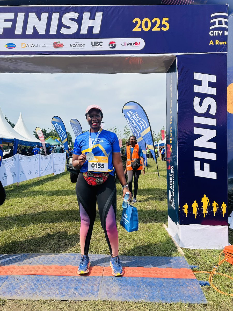 tumwea's tweet photo. @FPcitymarathon organisers were just showing off with their hydration points, very much appreciated. https://t.co/LXLUqNyCk7