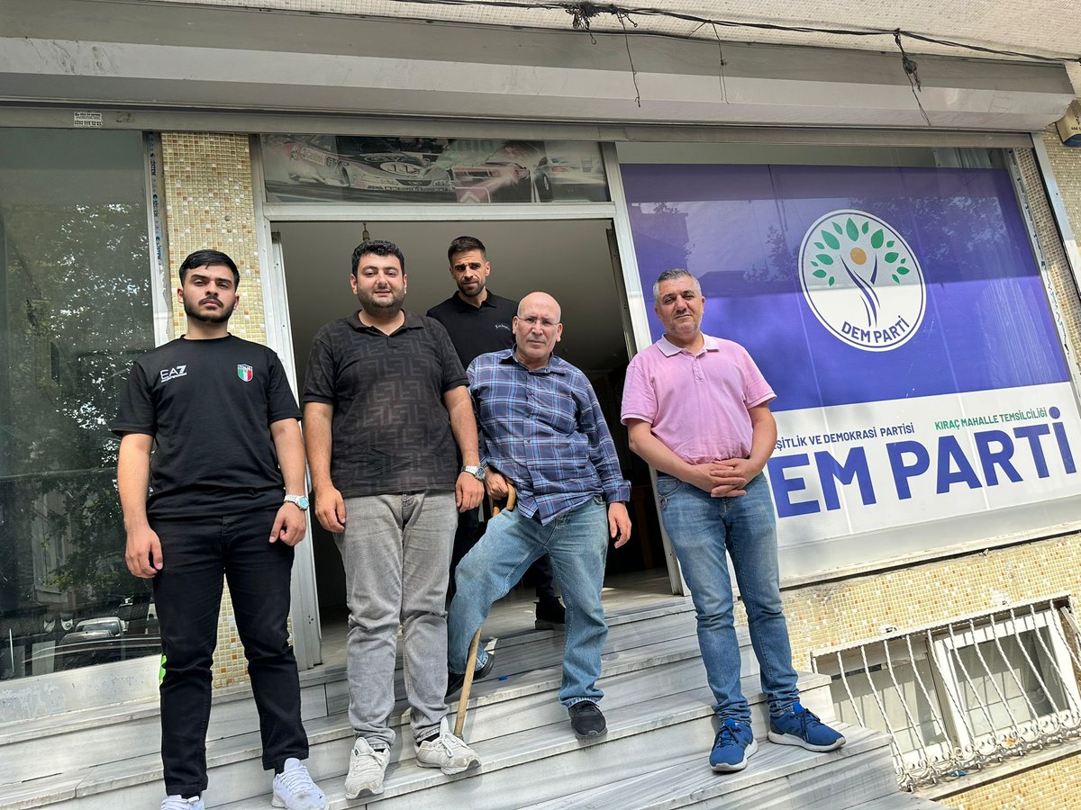 Metader_'s tweet image. “Mezopotamya Gençliği Barış Halayında Buluşuyor” şiarıyla düzenleyeceğimiz etkinlik öncesinde, DEM Parti Esenyurt Kıraç Temsilciliği’ni ziyaret ederek etkinliğimiz hakkında bilgi verdik ve temsilciliği barış halayına davet ettik. Temsilciler, bu anlamlı barış çağrısına destek…