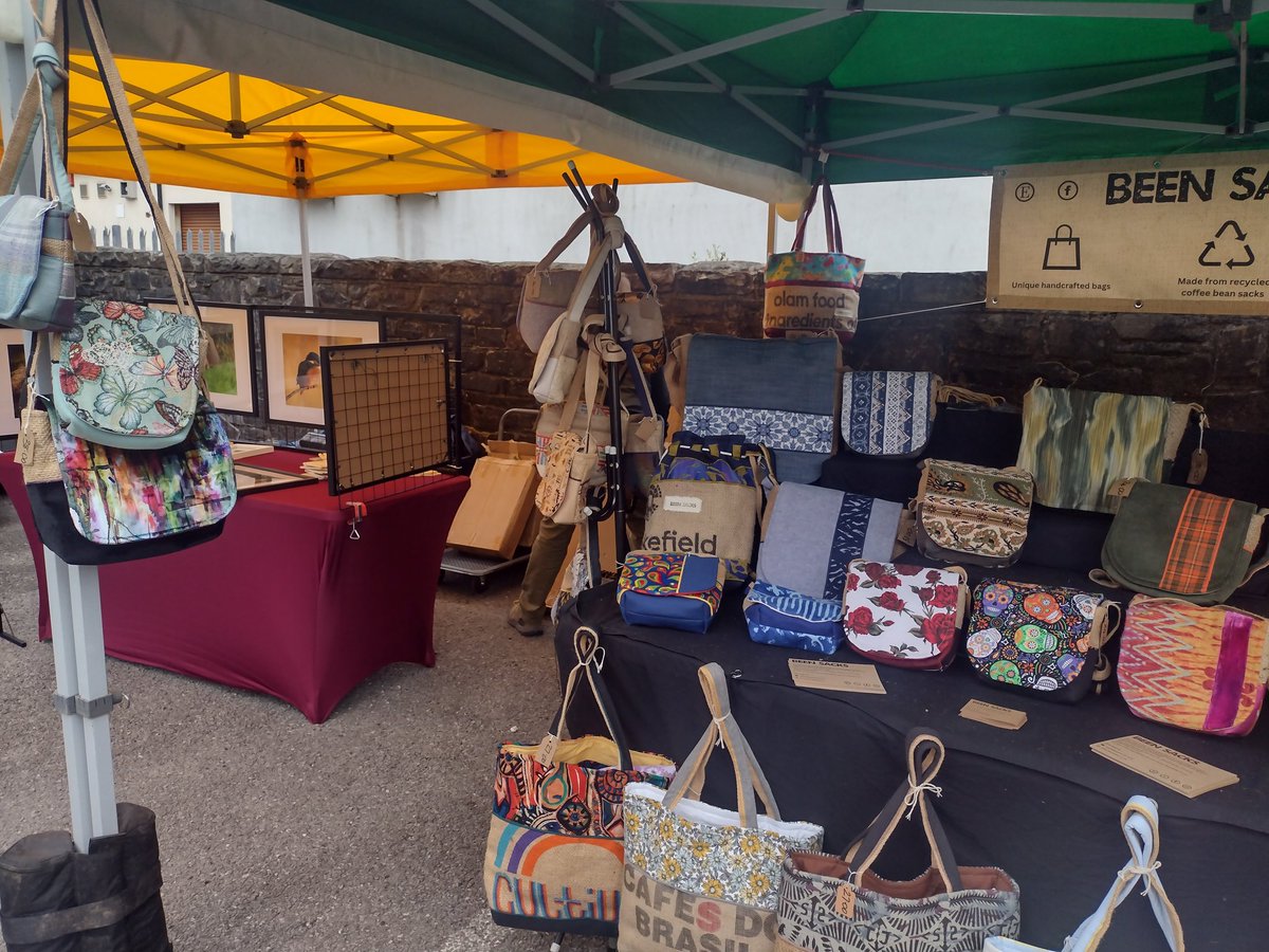 BeenSacks's tweet image. All set up and ready for today's #Aberdare market. Open 10 till 4. Pop along and say hi / shwmae if you're in the area. #MHHSBD