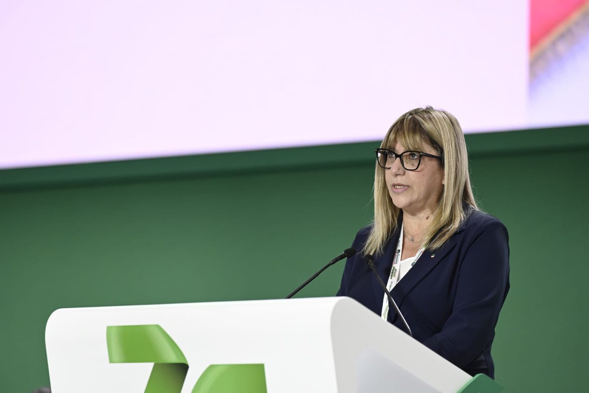 #DanielaFumarola a #CongressoCisl: “Il dibattito di questo Congresso ci consegna una convinzione chiara: per affrontare adeguatamente le sfide che abbiamo di fronte è urgente un nuovo Patto sociale. L’auspicio è che questa strategia sia sostenuta da una coalizione ampia. Non è