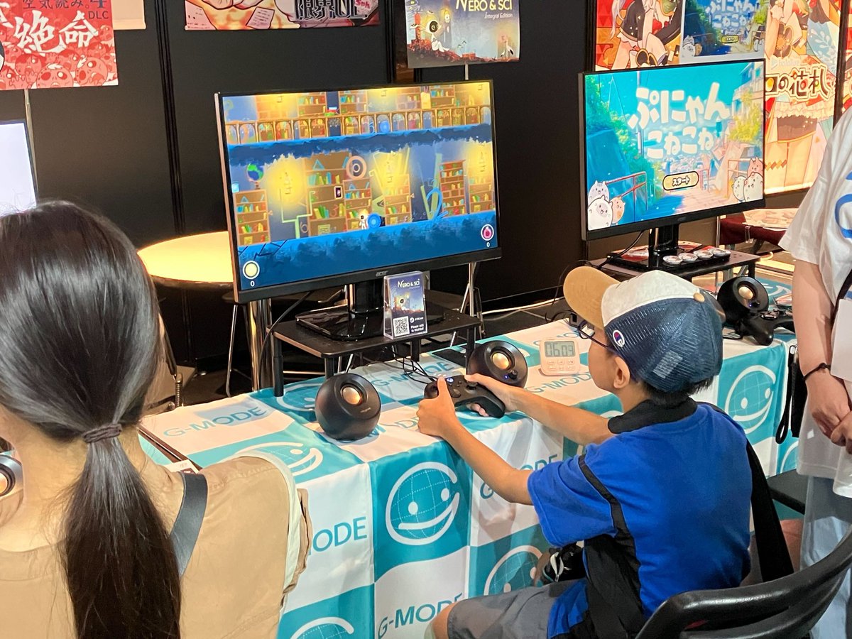 Japanese players are discovering Néro &amp; Sci ∫ Integral Edition this weekend at BitSummit in Kyoto! 🇯🇵

Huge thanks to our publisher <a href="/GmodePR/">G-MODE ジー・モード【公式】</a> for presenting the demo with care and passion!
Looking forward to hearing feedback from players ❤️

#BitSummit #IndieGame #NeroAndSci