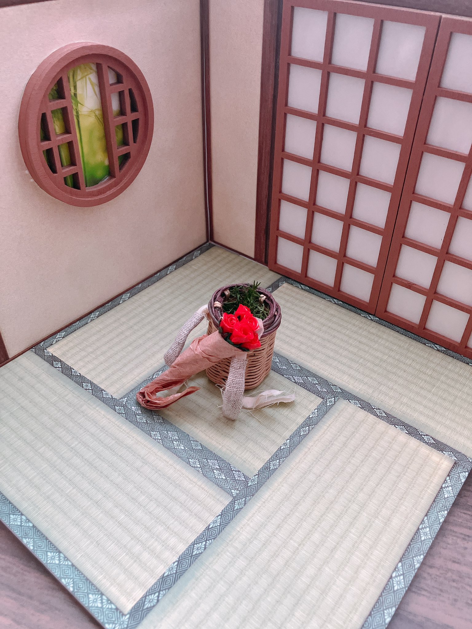 【きょんちゃん】舞台小物 出窓 パーテーション 撮影小物 店舗 撮影 舞🥷🥚 on X: 