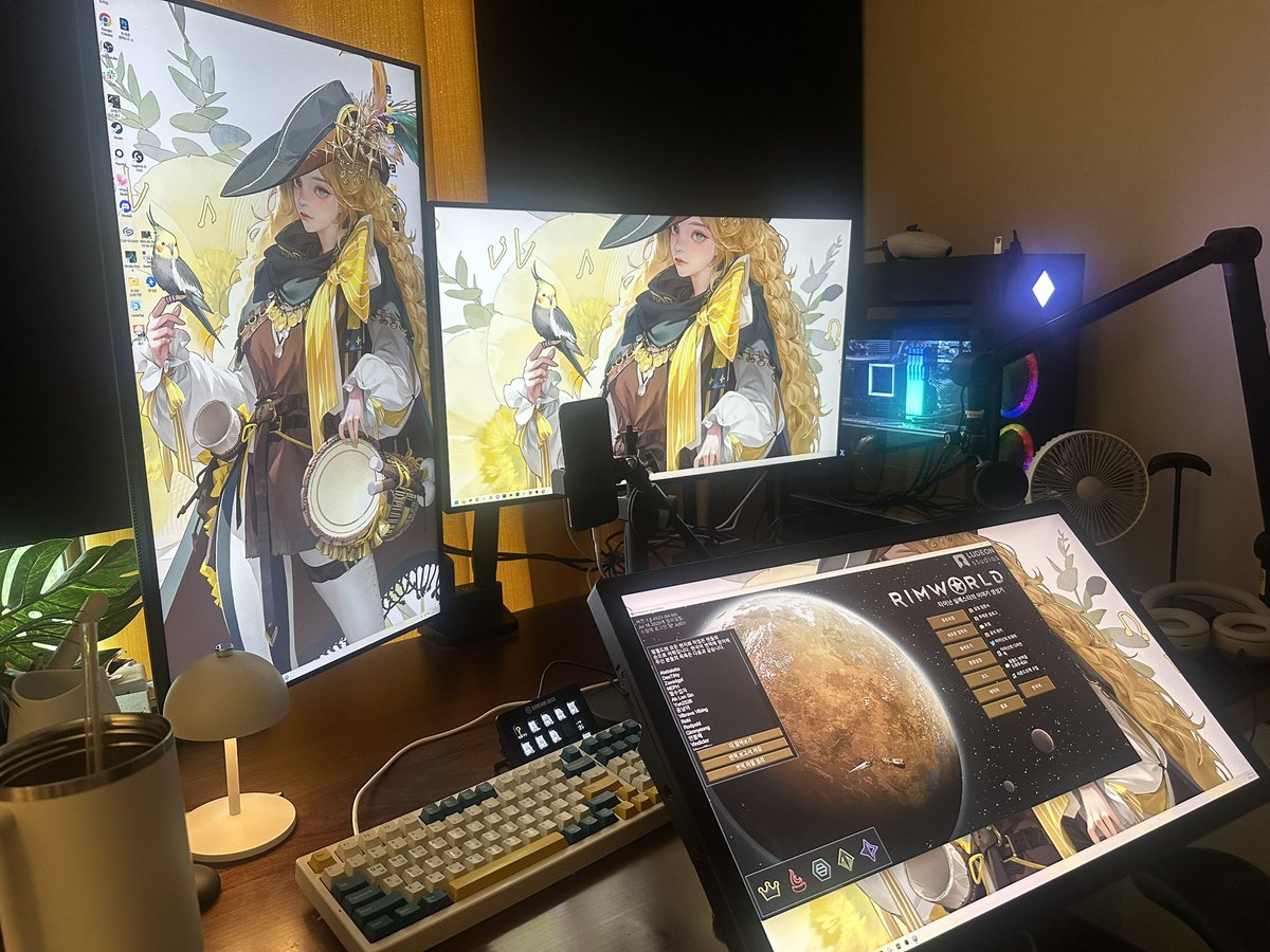 lizchiefffff's tweet image. 모니터 둘 다 32인치로 세팅 해따... 뭐가 좀 많긴 한데; 여튼 좋구만