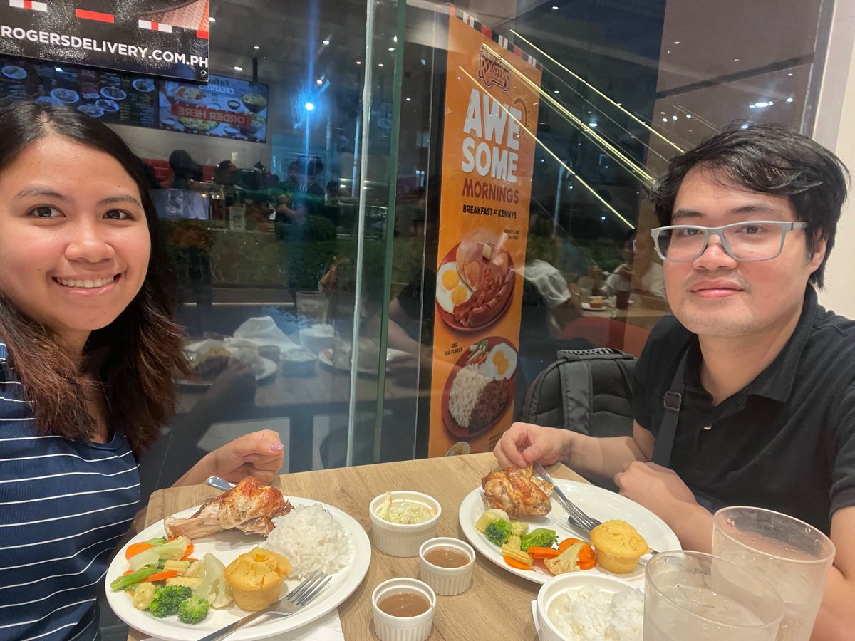 jonnahmojares's tweet photo. ❤️❤️❤️ I love these two. So thankful kay Mike pagbantay kay Moshi. https://t.co/7xDi0PJYEk