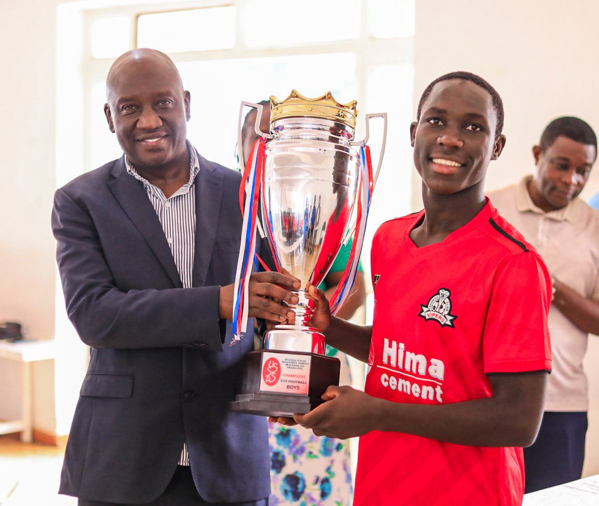 SMASK_School's tweet image. Our truimphant U16 basketball girls and U15 football boys were recieved in celebration by the Executive Director and SMASK administration as they presented their National trophies from the USSSA ball games II in Tororo.

Well in #TeamSMASK 🎉🎊🏆
#EducationIsAPriority
#SMASKAt25