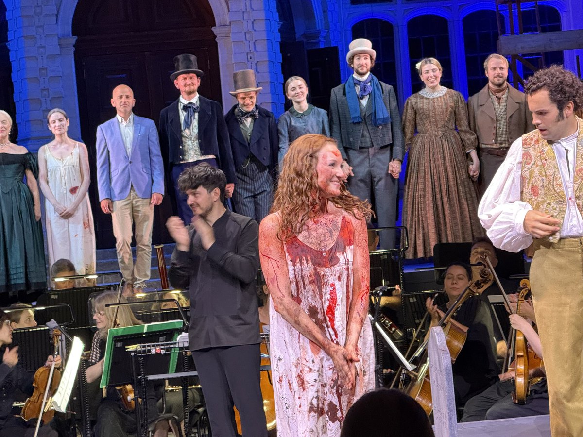 <a href="/Jenni_France/">Jennifer France</a> ❤️❤️❤️❤️what can I say? <a href="/operahollandpk/">Opera Holland Park</a> #OHPLucia