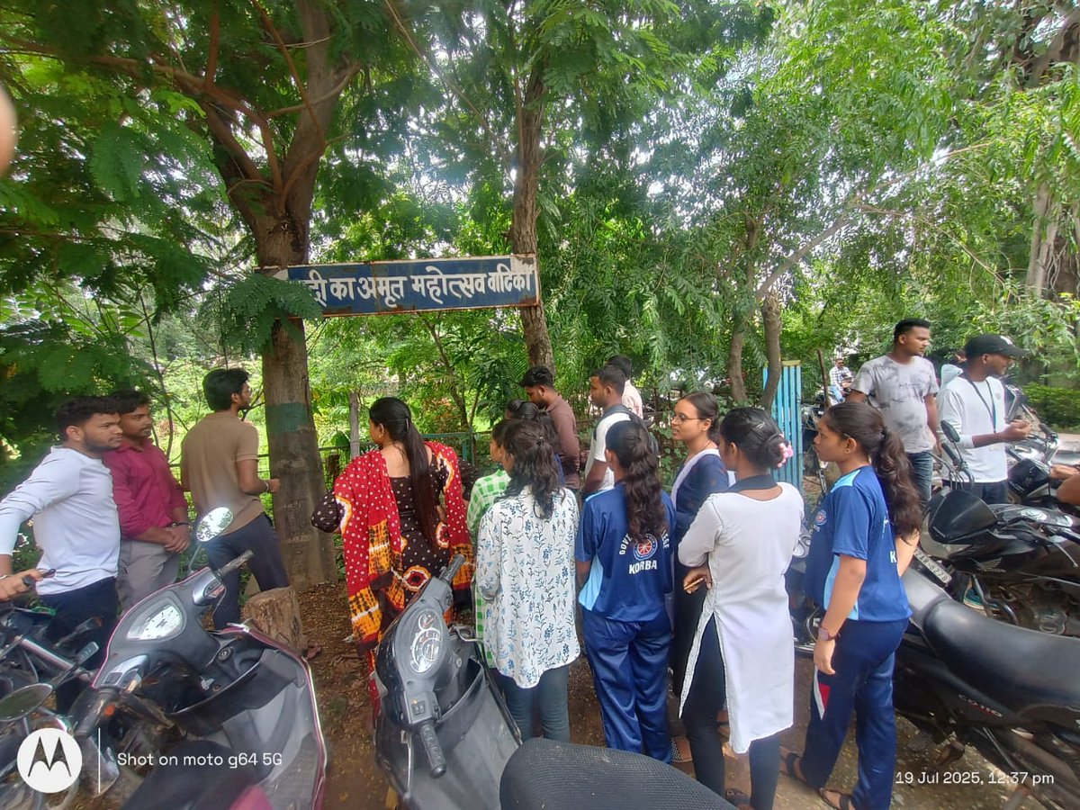 GOVT. E. V. P. G. COLLEGE KORBA (Richa Swarnkar) (@swarnkar_richa) on Twitter photo #pgcollegekorba рдореЗрдВ #nss_class рдореЗрдВ рдЙрджреНрдпрд╛рди рдХреЗ рдирд╡ рдирд┐рд░реНрдорд╛рдг рд╣реЗрддреБ рдЪрд░реНрдЪрд╛ рдХрд┐рдпрд╛ рдЧрдпрд╛ рд╕рд╛рде рд╣реА рд╡реЗрд╕реНрдЯ рд╕рд╛рдорд╛рдиреЛрдВ рд╕реЗ рд╕рдЬрд╛рдиреЗ рдХреА рдмрд╛рдд рдХреА рдЧрдИ <a href="/mybharatgov/">Mera Yuva Bharat - MY Bharat</a> <a href="/MYBharatND/">MYBharat New Delhi</a> <a href="/NSSRDBhopal/">NSS Regional Dte. MP & CG</a> <a href="/NSSRDChandigarh/">NSS RD Chandigarh</a> <a href="/nssrddelhi/">Regional Directorate of NSS Delhi</a> <a href="/Rajkumarnss/">рд░рд╛рдЬрдХреБрдорд╛рд░ рд╡рд░реНрдорд╛ Rajkumar verma</a> <a href="/NssChhattisgarh/">NSS CHHATTISGARH</a> <a href="/NeetaBajpai5/">Neeta Bajpai</a> <a href="/nssabvuCG/">NSS Atal Bihari Vajpayee Vishvavidhyalaya</a> <a href="/Abvvbilaspurcg/">Atal Bihari Vajpayee Vishwavidyalaya, Bilaspur</a> <a href="/manojsinha812/">Manoj Sinha</a> #pgcollegekorba рдореЗрдВ #nss_class рдореЗрдВ рдЙрджреНрдпрд╛рди рдХреЗ рдирд╡ рдирд┐рд░реНрдорд╛рдг рд╣реЗрддреБ рдЪрд░реНрдЪрд╛ рдХрд┐рдпрд╛ рдЧрдпрд╛ рд╕рд╛рде рд╣реА рд╡реЗрд╕реНрдЯ рд╕рд╛рдорд╛рдиреЛрдВ рд╕реЗ рд╕рдЬрд╛рдиреЗ рдХреА рдмрд╛рдд рдХреА рдЧрдИ <a href="/mybharatgov/">Mera Yuva Bharat - MY Bharat</a> <a href="/MYBharatND/">MYBharat New Delhi</a> <a href="/NSSRDBhopal/">NSS Regional Dte. MP & CG</a> <a href="/NSSRDChandigarh/">NSS RD Chandigarh</a> <a href="/nssrddelhi/">Regional Directorate of NSS Delhi</a> <a href="/Rajkumarnss/">рд░рд╛рдЬрдХреБрдорд╛рд░ рд╡рд░реНрдорд╛ Rajkumar verma</a> <a href="/NssChhattisgarh/">NSS CHHATTISGARH</a> <a href="/NeetaBajpai5/">Neeta Bajpai</a> <a href="/nssabvuCG/">NSS Atal Bihari Vajpayee Vishvavidhyalaya</a> <a href="/Abvvbilaspurcg/">Atal Bihari Vajpayee Vishwavidyalaya, Bilaspur</a> <a href="/manojsinha812/">Manoj Sinha</a>