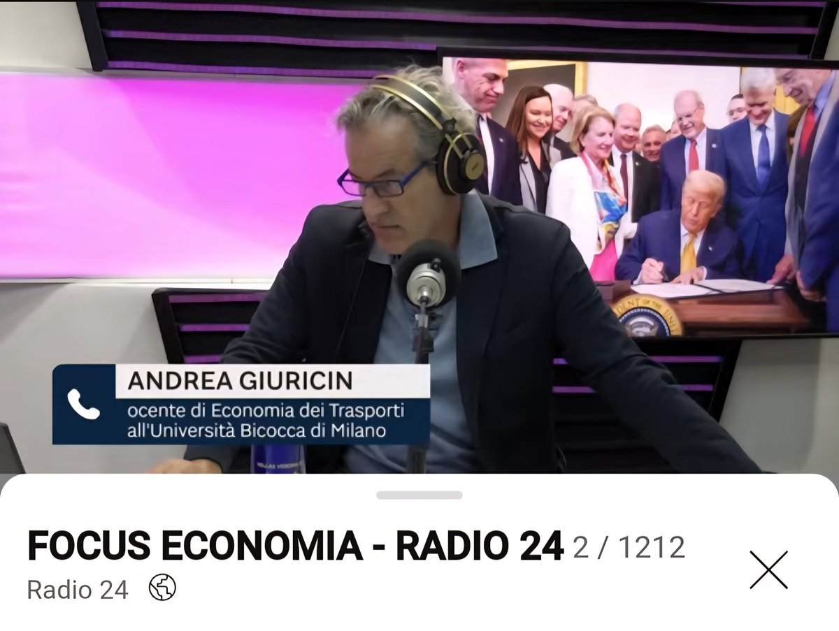 AndreaGiuricin's tweet image. Ospite di @sbarisoni a @FocusEconomia ho discusso di #trasporti.
Uno degli argomenti e spiegare perché gli interventi straordinari si concentrano nel periodo estivo nel settore #ferroviario, dove viene a scemare la domanda di viaggi d'affari e dei viaggi pendolari.