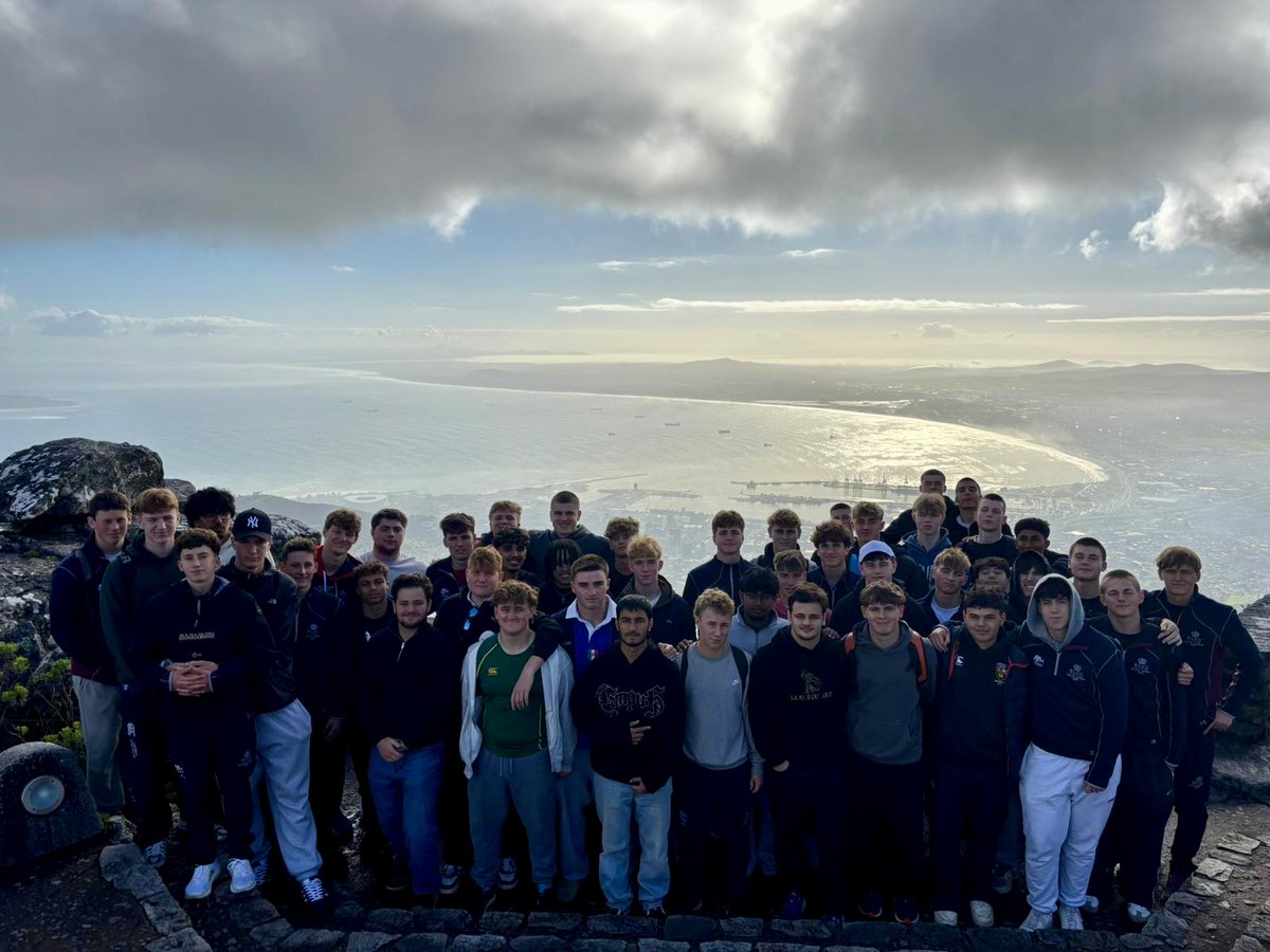 RGSHWSport's tweet image. Senior Rugby Tour - Cable car ride up Table Mountain and afternoon fixtures at NTK Rugby Club v Kallos Cowboys and Settlers High School.
@edwindoransport  @rgshw  @rgshwboarding  @Hawkinsport #TheRGSHWWay