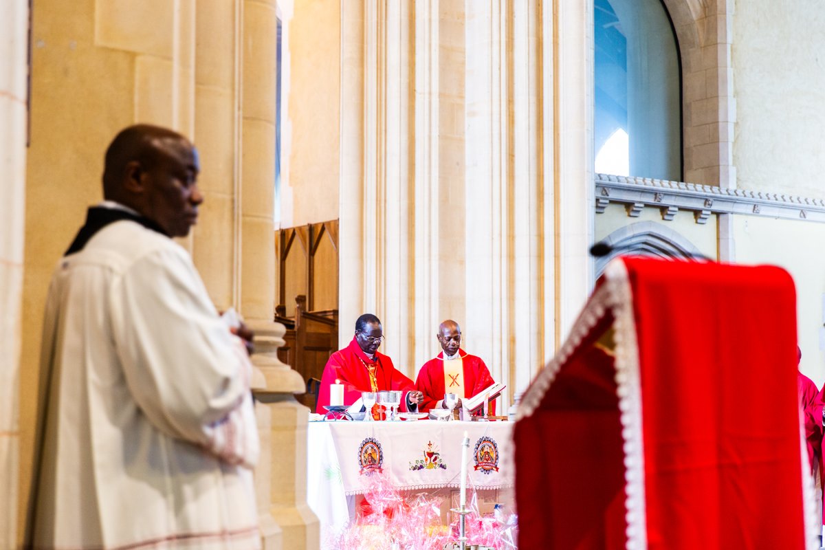 CAFOD's tweet image. We were honoured last month to be part of the vibrant Ugandan Martyrs commemoration at Ealing Abbey in West London.
Catholic Ugandans from across the UK came together in faith and thanksgiving. A powerful day of unity, prayer, and shared hope in a better world for all. 🙏
