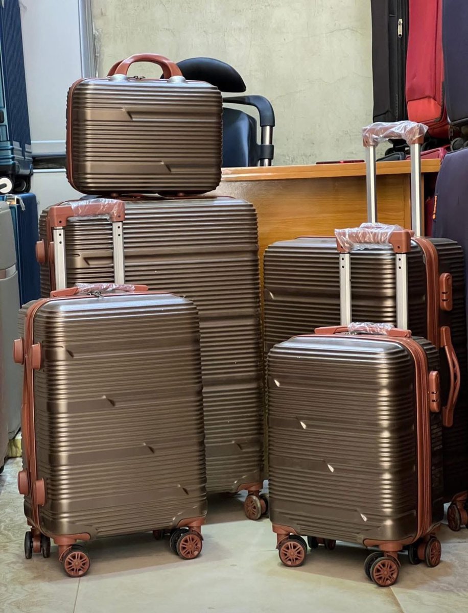 PerpetualA71403's tweet image. If you must be a baddie , you have to look the part , get any of this boxes to add to your baddie starter pack 😹
Full set 100k 

Could be sold separately ,just me the size you want 
#40dayschallenge
#yks2025 
#LingOrm