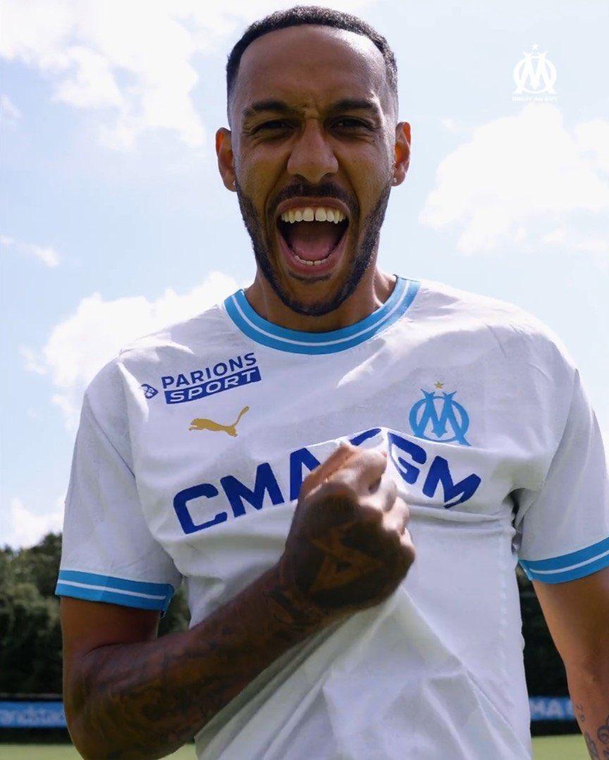 𝙔𝙖𝙮𝙖. tweet media