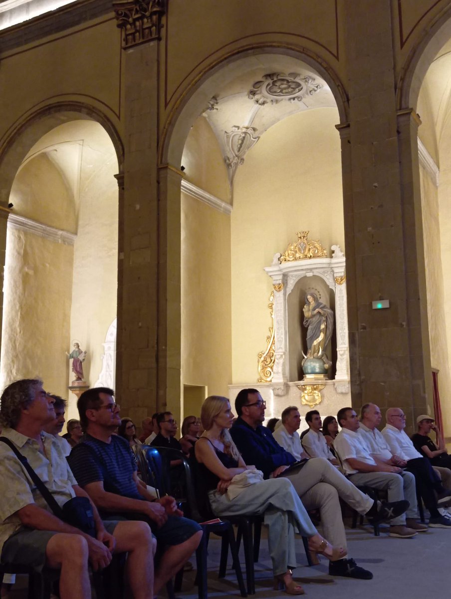 albertcastellsv's tweet image. Aquest vespre hem presentat, a la Pietat de Vic, la programació del festival Stagnum.25 que es celebrarà a l’Estany aquest agost. Promocionar el territori, la cultura i el país és també una forma de créixer i de guanyar-hi tots plegats. No us ho perdeu!