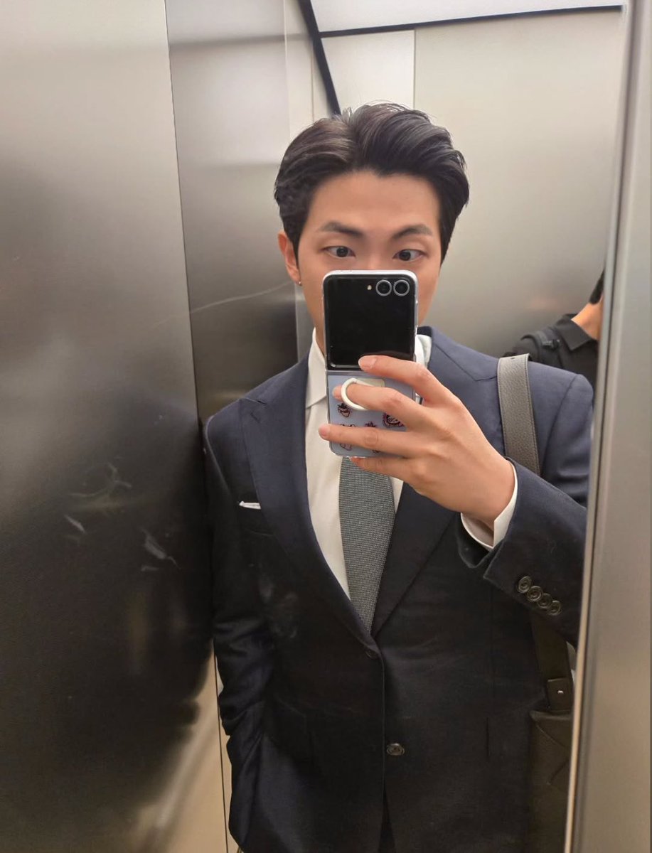 kingtan_O's tweet image. 어디 가는데 이렇게 섹시느낌으로 가는거지
