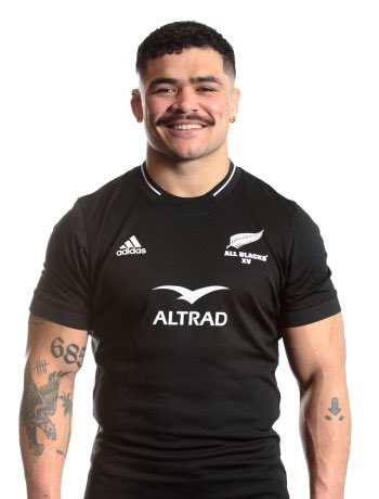 FrenchExpat1's tweet image. This men is just a reminder of how corny New Zealanders can be with first names. #nzlvfra
