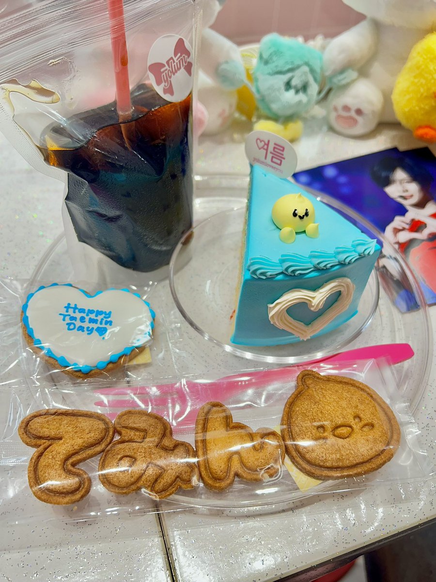 taem_shinee718's tweet image. 0718 HAPPY TAEMIN DAY💎
センイルカフェでお祝いしてきた🐥🎉
これからもテミン君がずっと笑顔でいれますように…!
永遠に応援しています📣大好き!
#영원한원앤온리_해피태민데이
#HAPPYTAEMINDAY
#TAEMIN #태민 #テミン