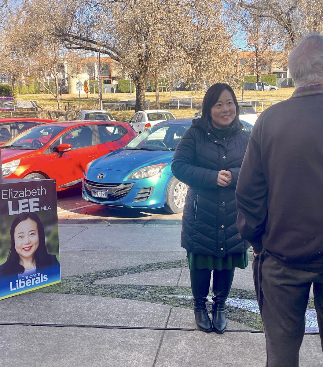 ElizabethLeeMLA's tweet image. Thanks Kurrajong for all the nice chats this week!
I had some good discussions with locals about everything from healthcare, small business, footpaths, to schools.
If I missed you, feel free to get in touch:
📧 lee@parliament.act.gov.au
📞 02 6205 1919