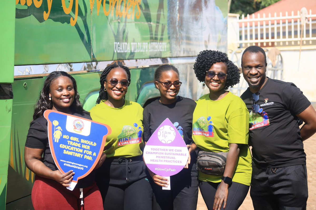 qweshunga's tweet image. Today, we Qweshunga for a cause !
We hike for HER.
Across Uganda, Kenya and Tanzania, changemakers are stepping out to break menstrual stigma.
Tororo Rock is about to ask for water
#Hike4Girls #endmenstrualstigma #qweshunga
@RaisingTeensUg2 @CivLegacy_F @ngoforum