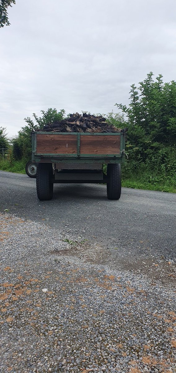 Mickbraz1's tweet image. Busy today.
Our ancestors survived the hard cold winters by burning turf.
They cooked using turf
Turf is a huge part of Irish culture and tradition especially in rural Ireland.
Don't Fall for the just transition bullsh1t
They want you reliant on them.
Don't let it happen