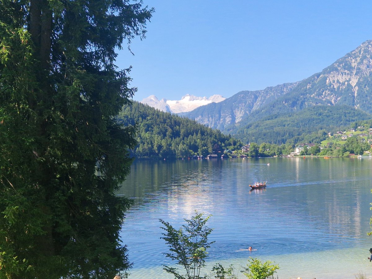 Frühstück am Altausseer See. Liebe Grüße aus dem Urlaub und lasst es Euch gut gehen! 🌻☕️🤗