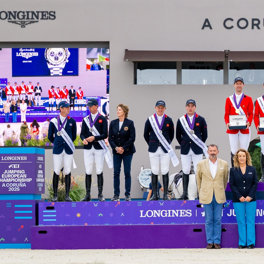 TeamGB's tweet image. Team SILVER 🥈
A quartet of performances sees @BritEquestrian storm to European Jumping silver!
It's Britain's first medal in the event since 2019 😍
@FEI_Global