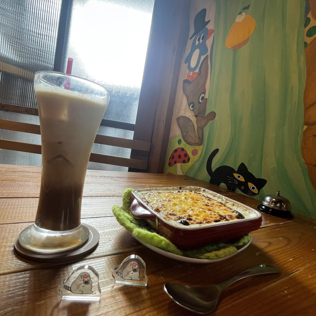 ooo035ooo's tweet image. とりづくしのお手伝い後に久しぶりにHATTIFNATTさんへきた🏠
やっぱりここのカフェ好きだなぁ。
そしてお迎えしたアクスタをさっそくお供にパチリ。