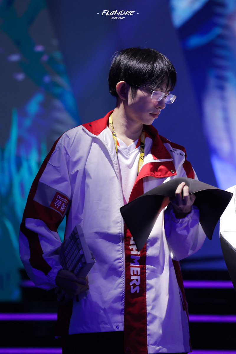 XKay71's tweet image. 250719 EWC SemiFinal

客串拍一下炫君

#Flandre #李炫君 @AnyonesLegend