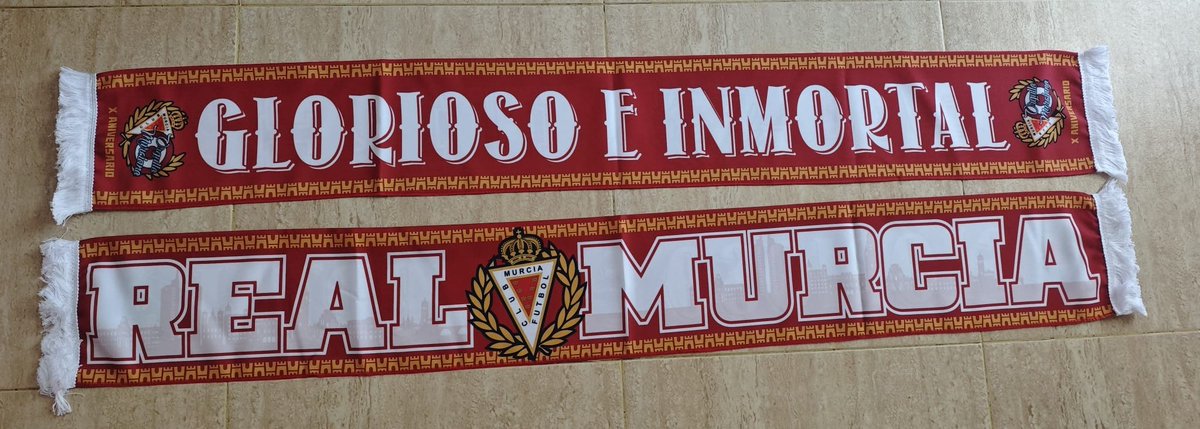🔴GLORIOSO E INMORTAL🔴
¡En Orgullo Murciano tenemos nueva joya para lucir esta próxima temporada! 😍 Con nuestro X Aniversario, sale esta maravillosa bufanda de nuestro Real Murcia. Para pedidos poneos en contacto por MD. 📩 ¡Qué ganas de que empiece esto! ⚽