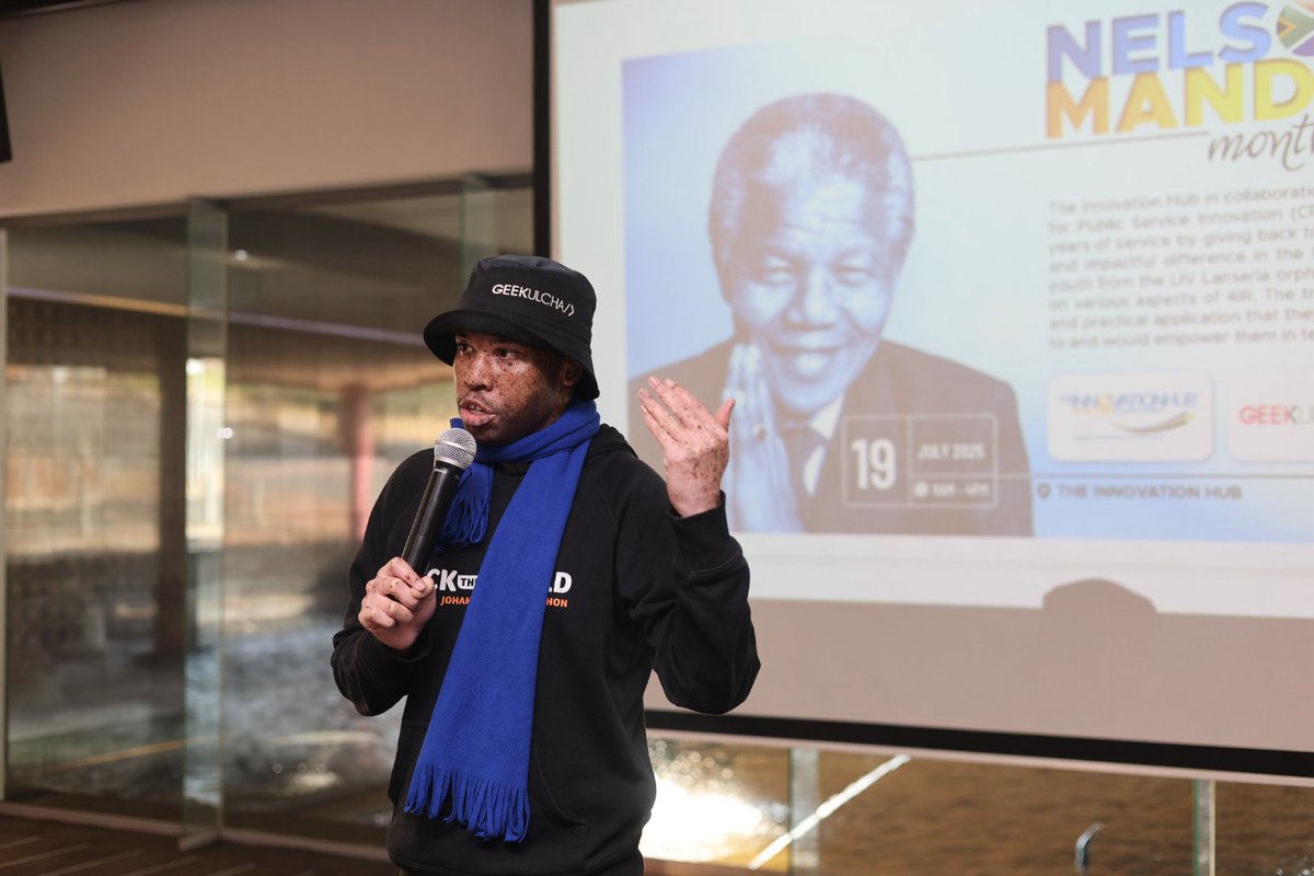Mr T has wearing many hats today

He is the MC and also giving an over of the Industrial Revolution. He will also be doing an introduction to drones and robotics 

#67LearnersForMandela <a href="/InnovHub/">@Innovhub</a>