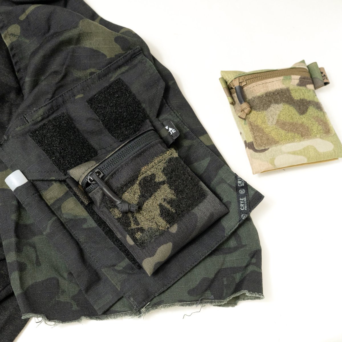 3MADEISSUE's tweet image. 電池などの小物仕分けから、メットのカウンターウェイトにもちょうどいい「Sugar Glider ZIP Pouch mini」に新色カラーがどさっと増えました🎨
VOLKさんでも販売中の同モデルですが、現状3MIでしか買えないカラーもありますのでチェックチェック!
3made.cart.fc2.com/ca0/230/p-r-s/
#3MI #3MADEISSUE