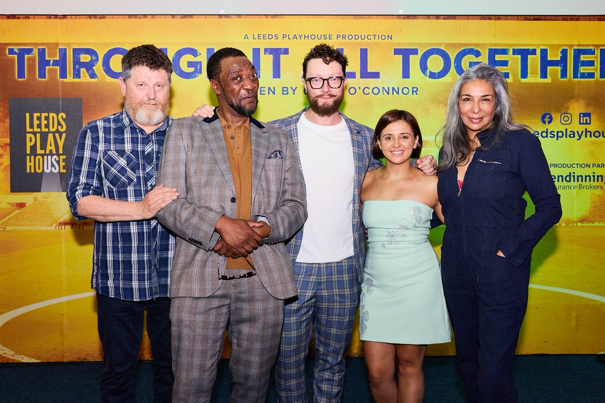 deansmith7's tweet image. Well, well, well it is the final day and final 2 performances of #ThroughItAllTogether.
Immensely sad to be finishing this job but immensely elated to have had the experience. Probably the job I’ve enjoyed the most in nearly 20 years in the business. What a lucky chap I am. MOT!