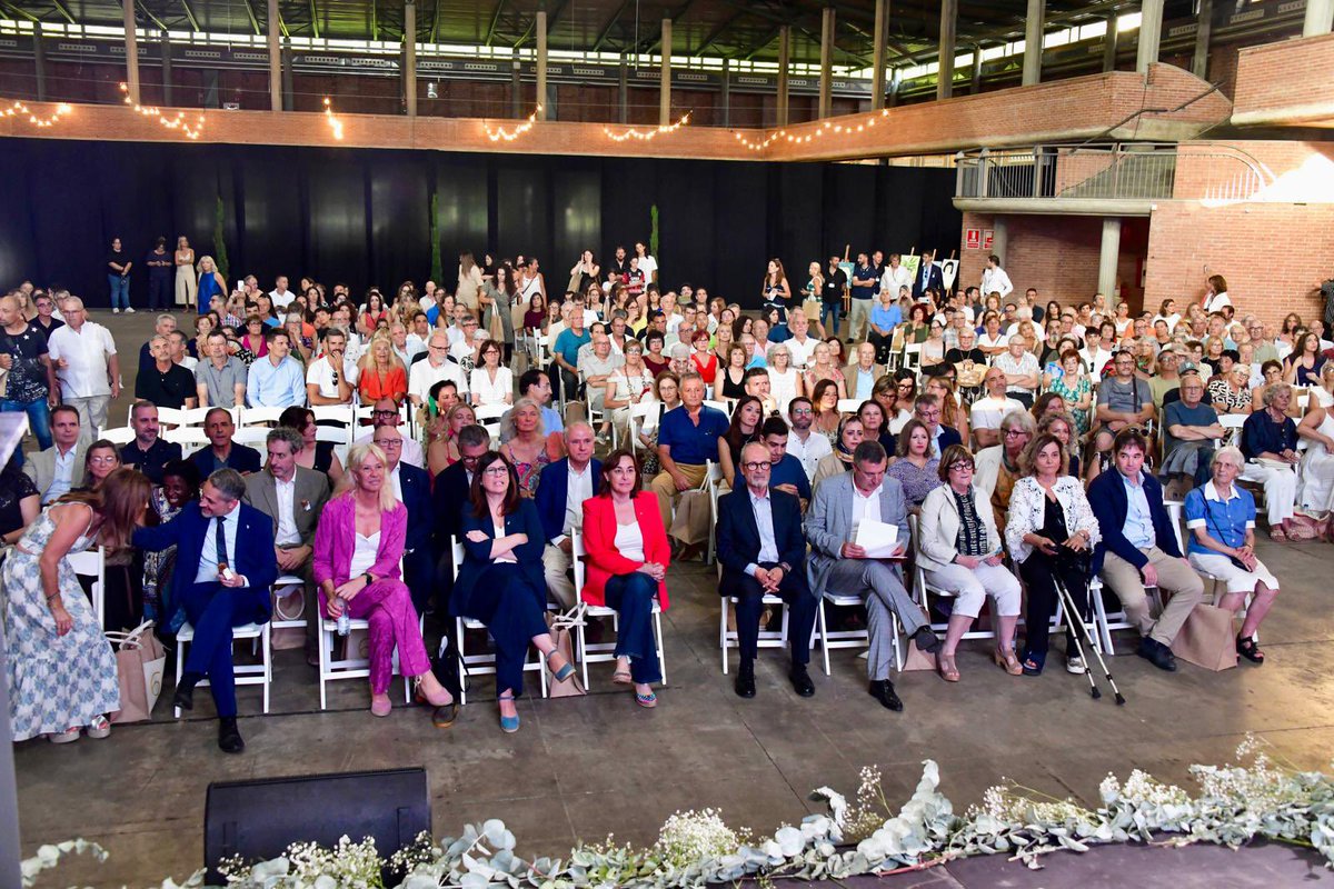 govgirona's tweet image. 🎂La Fundació Ramon Noguera @grupFRN celebra 60 anys treballant per la inclusió, l'equitat social i acompanyant a les persones amb discapacitat intel·lectual i a les seves famílies.
La #consellera @SilviaPaneque i el #delegat, Xavier Guitart, van assistir a l'acte de celebració.