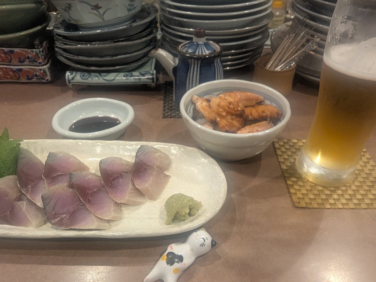 ふらっと立ち寄った横浜野毛にある「小料理てづか」が良すぎた。

ご亭主が気さくな方でたまに毒舌w
18歳から料理一筋で修行をされていて1品1品の味がとても美味しく値段もリーズナブル！

こう言うお店が近くにあれば通っちゃうな。