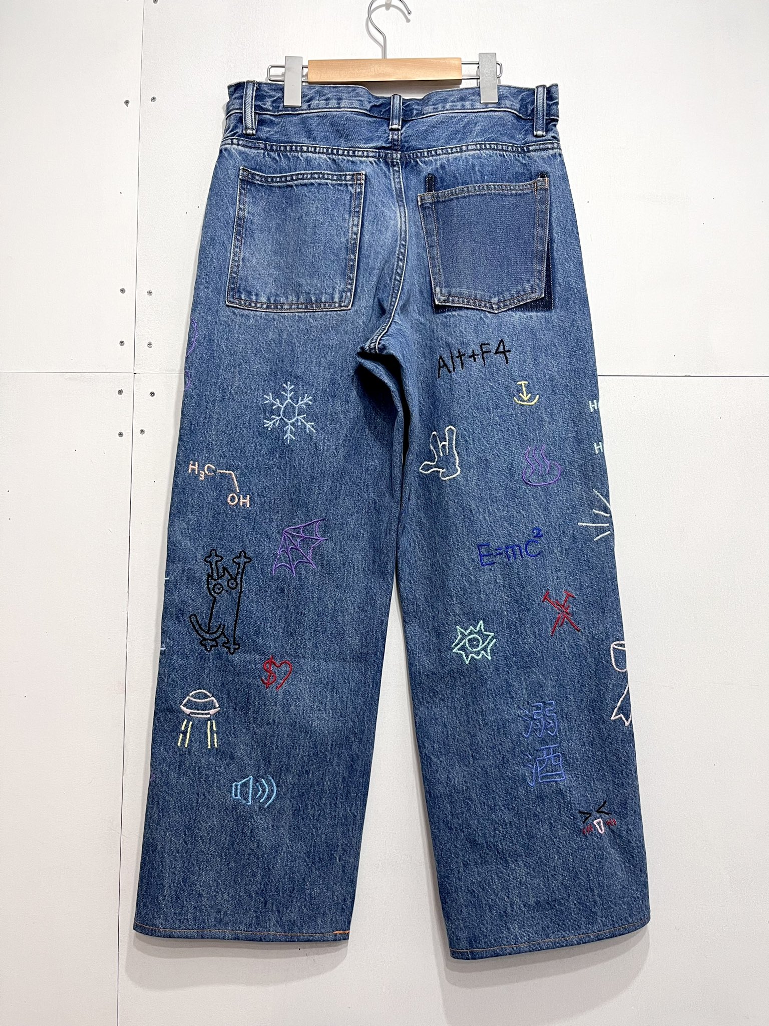 OKAJIMA 刺繍入り象デザイン ハンドバッグ　新品未使用⭐︎ 鎧手許 [YOROITEMOTO］ハンドバッグ | JAPANESE-WABI SABI STORE