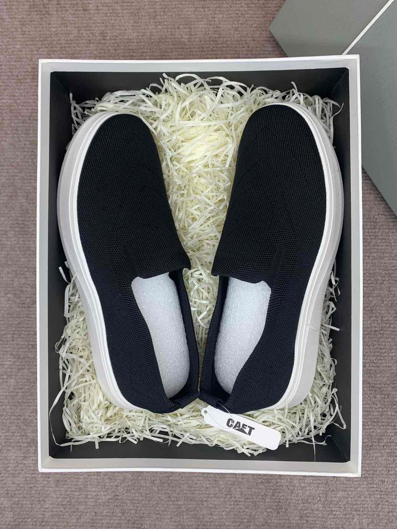 Labomcolectible's tweet image. Unisex slip on sneakers
Size 41-46
🏷️22,000 naira
📍Lagos with nationwide delivery