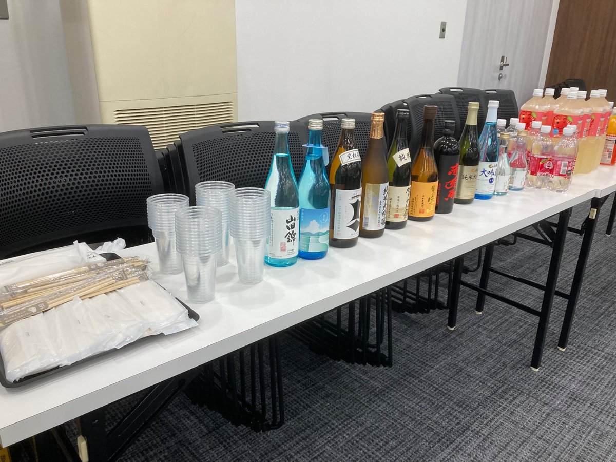 phpcon_kansai's tweet image. 懇親会！始まるよ〜

#phpkansai