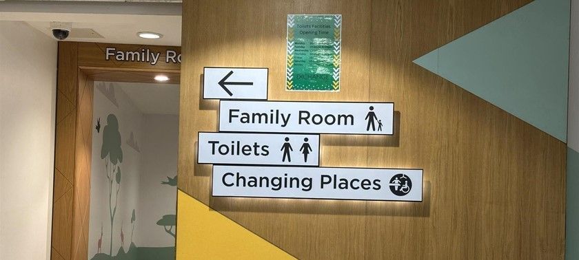 EuansGuide's tweet image. Changing Places toilets are vital for many disabled people, but only 22% of our community said in our Access Survey, supported by the Motability Scheme, that they’re easy to find. Share your experience at euansguide.com
💙 #CPAD25 @ChangingPlaceUK