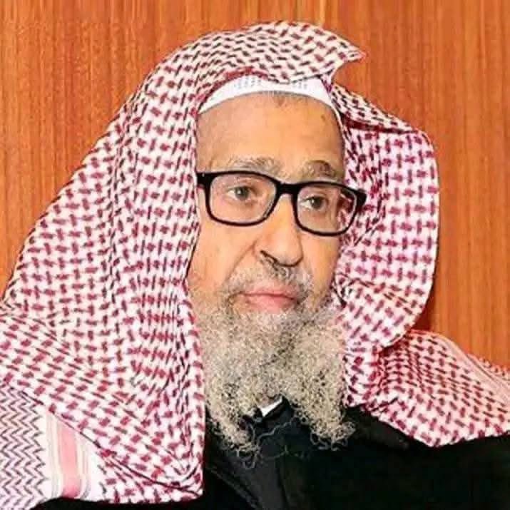 الكل رحل ولم يبقى غيرك في زمن الفتن 

الشيخ صالح الفوزان بقية السلف