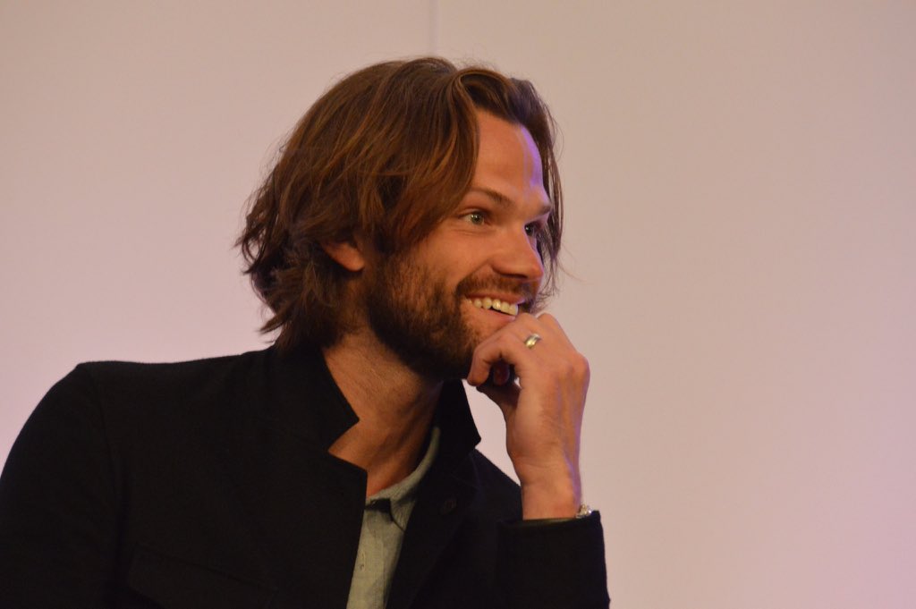 dontdistuurb's tweet photo. happy 43rd birthday to this incredible human being. i love him so 😭😭😭
@jarpad have the best day today 🤍 https://t.co/IUg1QQFH4h