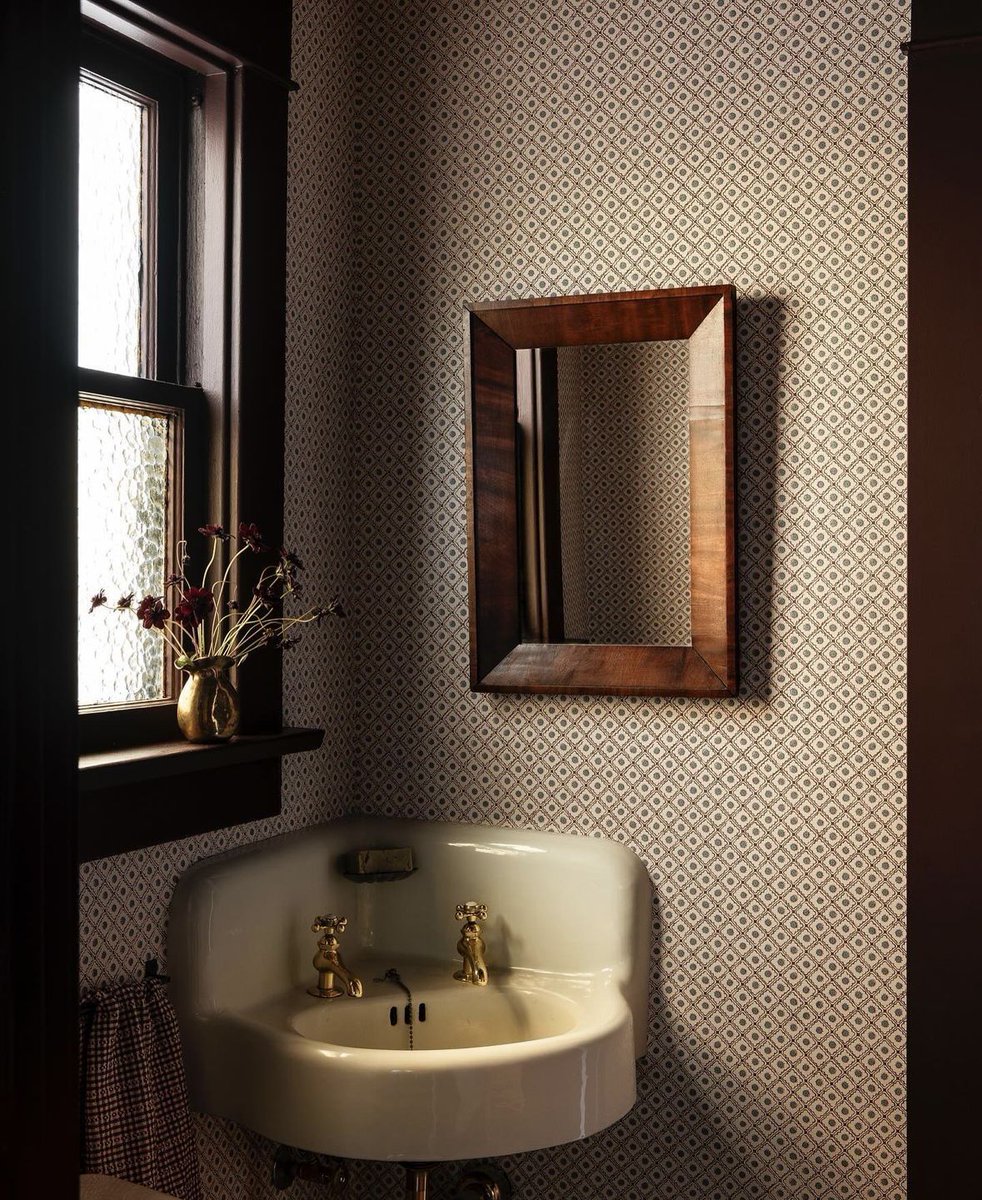 TheWarKitchen's tweet image. Maximalist design that's easy on the eyes over minimalism, every day of the week