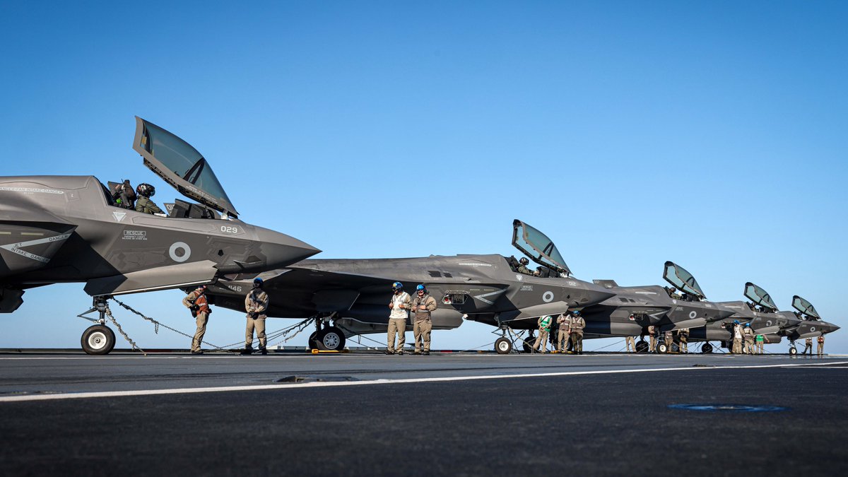 DefenceOps's tweet image. Welcome to Ex Talisman Sabre!๐ฌ๐ง๐ฆ๐บ
@DefenceHQ forces are training hard across land, sea, air & cyber โshoulder to shoulder with our @DefenceAust allies & 17 more partner nations.๐ช
Boots down. Jets up. Systems live.
@TalismanSabre is a go.๐ฌ
#TalismanSabre2025 #StrongerTogether