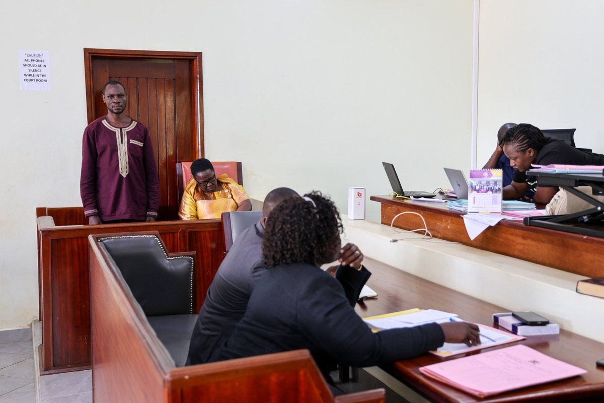 AntiGraft_SH's tweet image. Last evening, @AntiGraft_SH, together with @CID1_UG and @ODPPUGANDA arraigned Antonina Bwayo Nakibuuka and Nkali Kirumira Esau before the Chief Magistrate’s Court in Entebbe, on charges of conspiracy to defraud, forcible entry, and unlawful occupation of land belonging to…