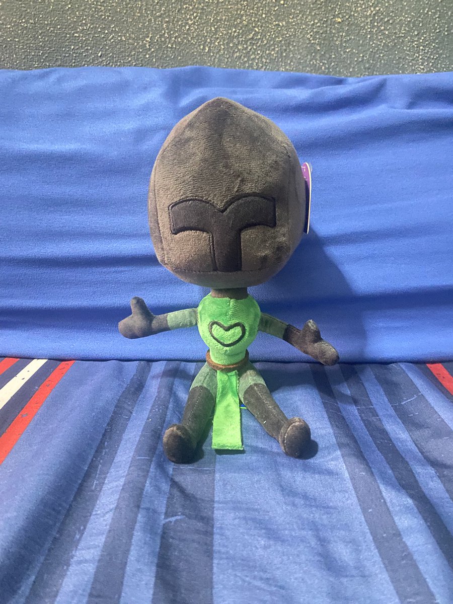 LevitationStud1's tweet image. “Thank you for the gift of plushy of Bell the Healer from @Makeship, @AtasticForReal !!!”🔔🤩👍