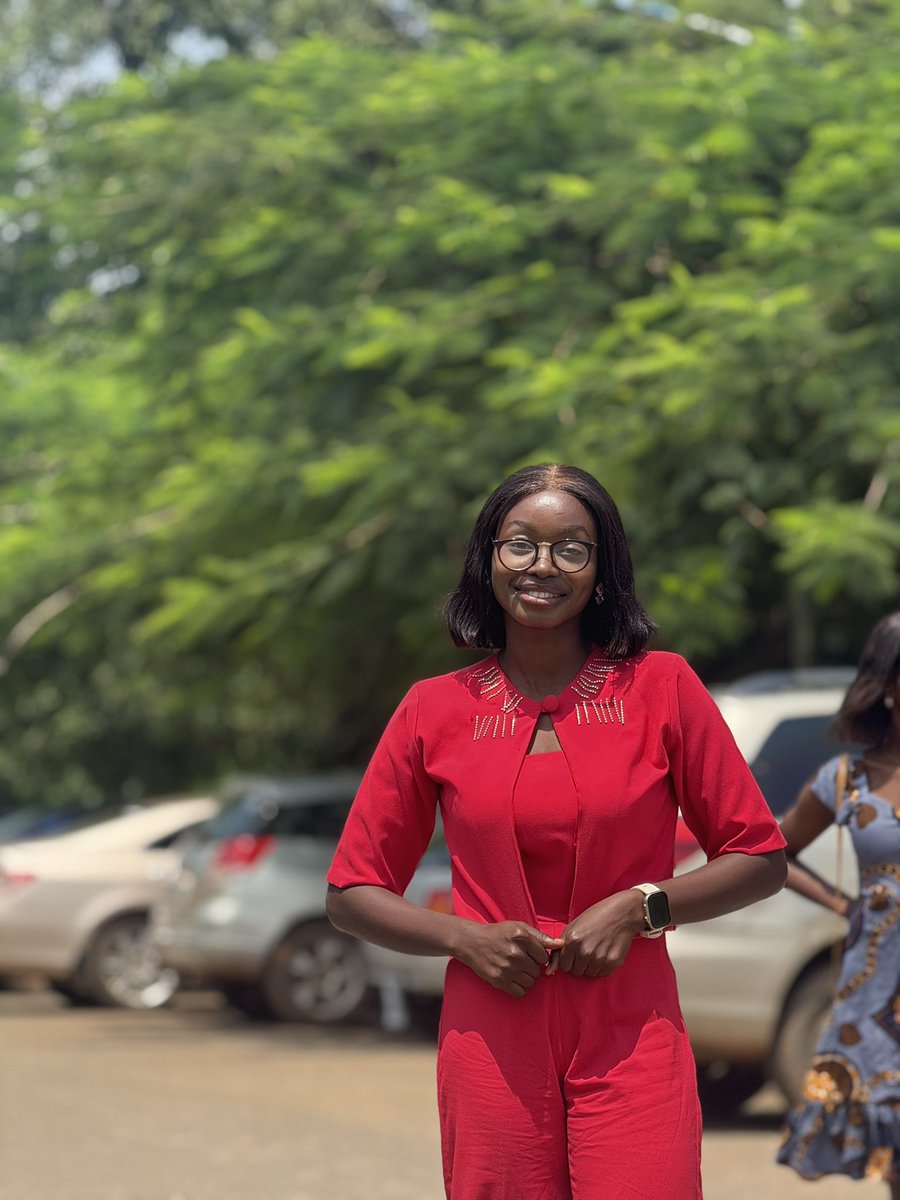 AfroBase__'s tweet image. She didn’t just show up.
She showed up bold, bright, beautiful.
In red that tells a story.
Story of pride, Of power, Of where she’s from.
This isn’t just a dress.
It’s culture woven into fabric.
It’s confidence stitched with tradition.
It’s elegance shaped by her roots.
Her…