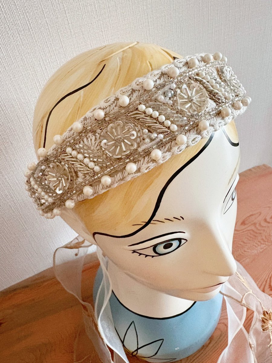 nishiko0414's tweet image. 明日ラフォーレに納品する
新作カチューシャ🌟①

刺繍を沢山入れましたー🪡✨
豪華でウェディングでも使えそうな清楚なカチューシャです✨
ぜひお試しください

【イベント】
MIKI SAKURA POP UP SHOP
7/13-7/22 ラフォーレ原宿2F