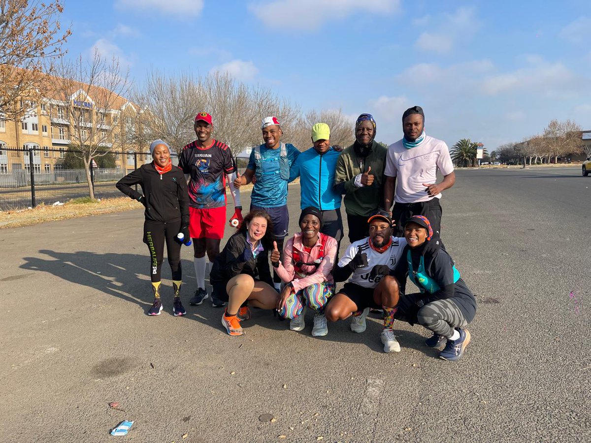 Baba_ka_Peanut's tweet photo. Journey vs destination: Why do you have to choose at all? Just run with everything you have.
#SaterdayLSDRun 🏃🏾 #OutdoorAdventures 🏞️ #Consistency 🤌🏽 #MeVersusMe 😤 #Runderful 🙃 #Team4AM 🕓 #SecundaRunningCommunity 🤝🏾 #BlessedAndGrateful 🙏🏽 #IPaintedMyRun 🎨 https://t.co/dlgBsxObB2