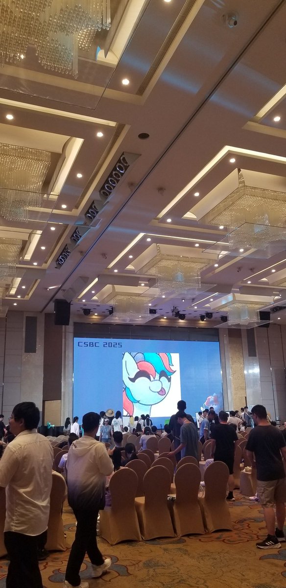 First time in a real-life pony convention. I'm loving it already!